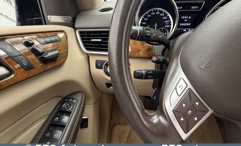 
								Mercedes-Benz ML 350 BLUETEC 4MATIC Automatas 2012 full									