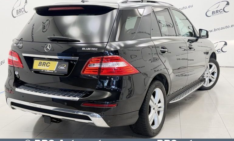 
								Mercedes-Benz ML 350 BLUETEC 4MATIC Automatas 2012 full									