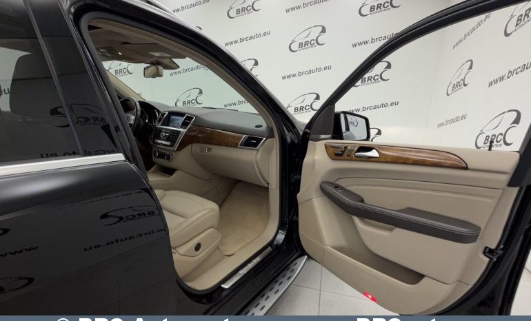 
								Mercedes-Benz ML 350 BLUETEC 4MATIC Automatas 2012 full									