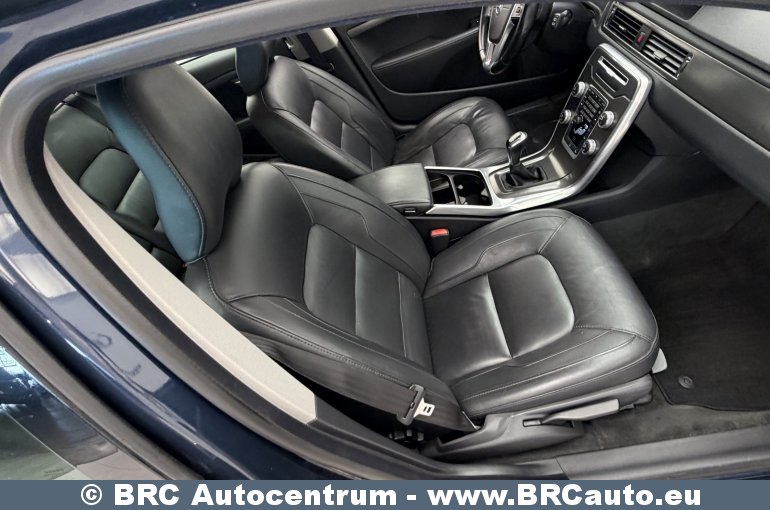 Volvo V70 D4 2014