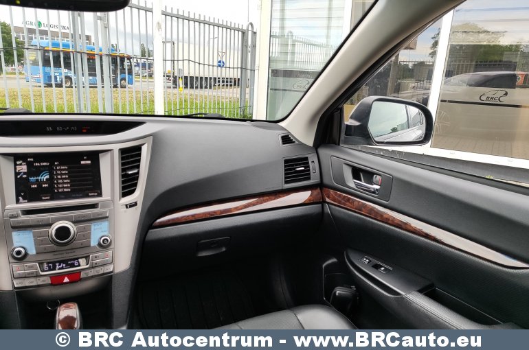 Subaru Legacy 3.6R AWD Automatas LPG 2013