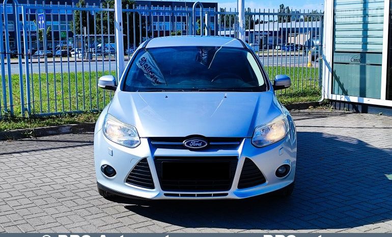 
								Ford Focus 1.6 TDCi 2012 full									