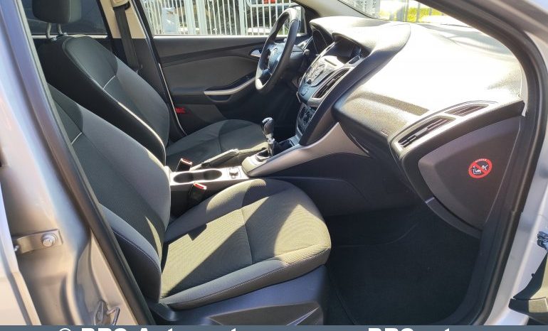 
								Ford Focus 1.6 TDCi 2012 full									
