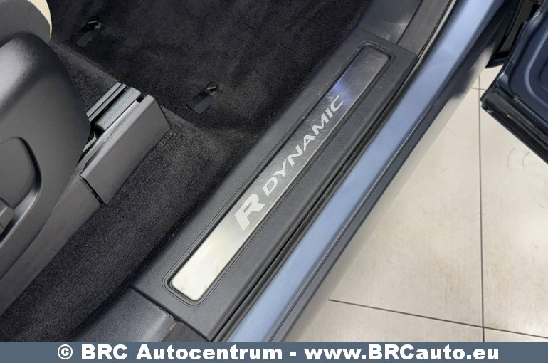 Land Rover Discovery HSD250 R Dynamic Mild-Hybrid Automatas 2022