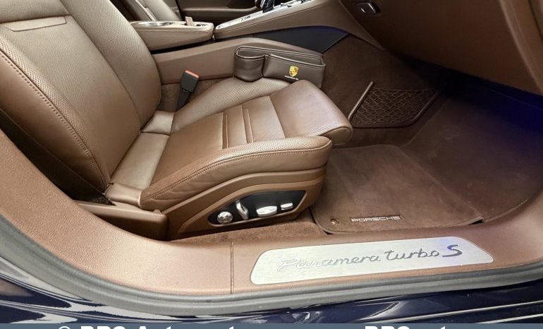 
								Porsche Panamera Turbo S E-HYBRID Automatas 2018 full									