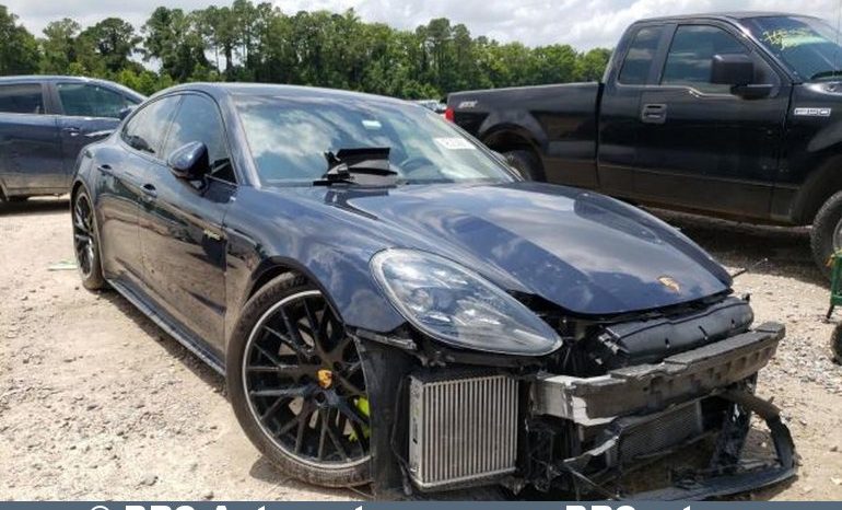 
								Porsche Panamera Turbo S E-HYBRID Automatas 2018 full									