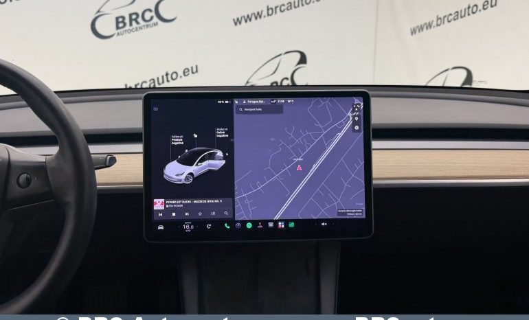 
								Tesla Model 3 Long Range Automatas 2021 full									