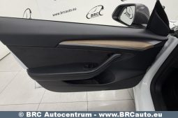 
										Tesla Model 3 Long Range Automatas 2021 full									