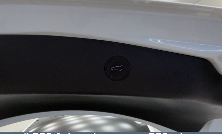 
								Tesla Model 3 Long Range Automatas 2021 full									