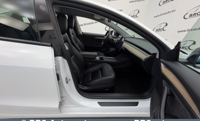 
								Tesla Model 3 Long Range Automatas 2021 full									