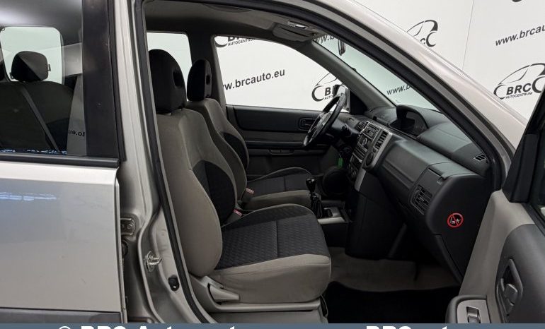 
								Nissan X-Trail  2006 full									