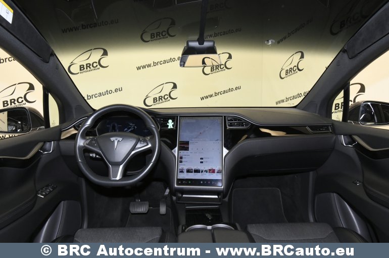 Tesla Model X 75D 2018