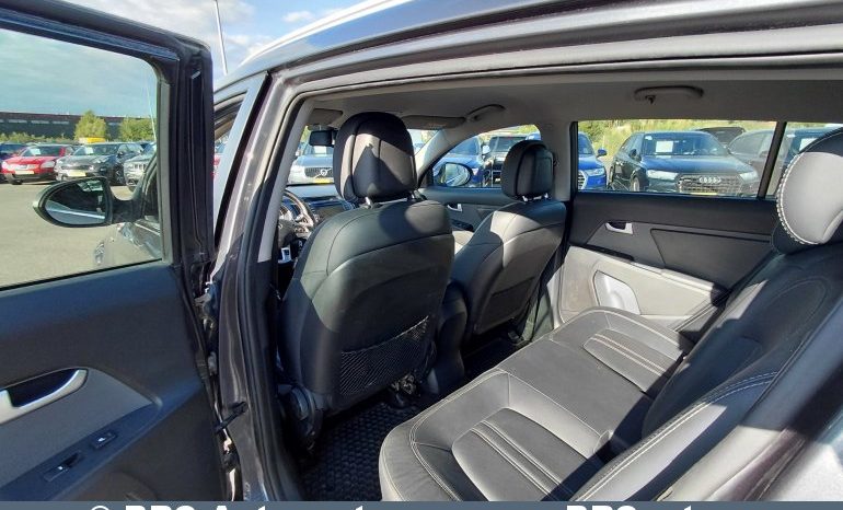 
								Kia Sportage 2.0 CRDi AWD Automatas 2015 full									