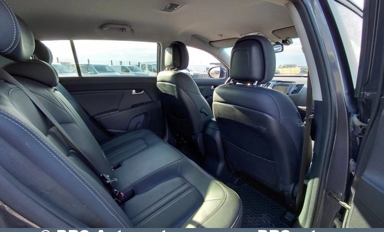 
								Kia Sportage 2.0 CRDi AWD Automatas 2015 full									