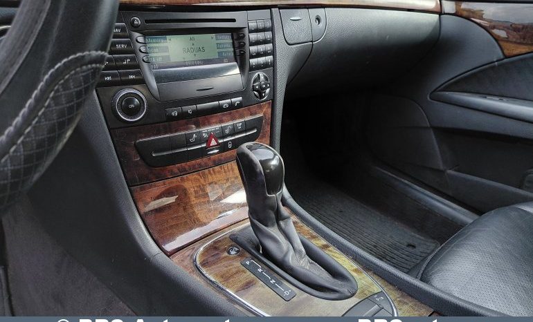 
								Mercedes-Benz E 200 CDI Automatas 2005 full									