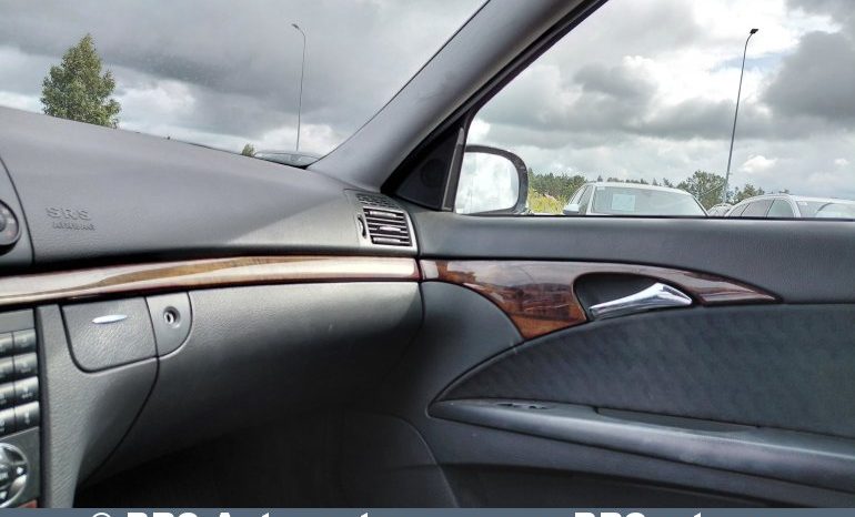 
								Mercedes-Benz E 200 CDI Automatas 2005 full									