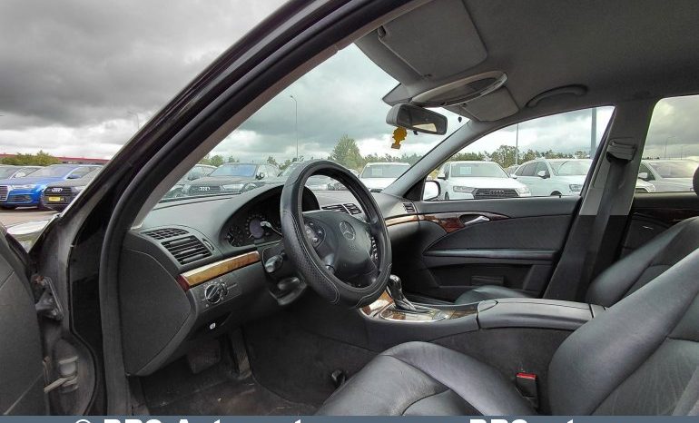 
								Mercedes-Benz E 200 CDI Automatas 2005 full									