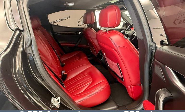 
								Maserati Ghibli V6 Twin-Turbo Automatas 2016 full									