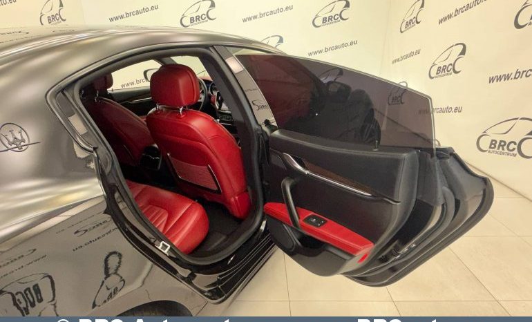 
								Maserati Ghibli V6 Twin-Turbo Automatas 2016 full									