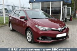 
										Toyota Auris Touring Sports 1.8 Hybrid Selection Automatas LPG 2018 full									