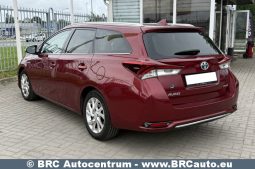 
										Toyota Auris Touring Sports 1.8 Hybrid Selection Automatas LPG 2018 full									