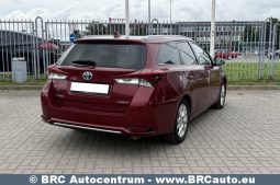
										Toyota Auris Touring Sports 1.8 Hybrid Selection Automatas LPG 2018 full									