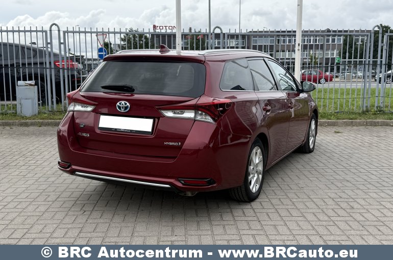 Toyota Auris Touring Sports 1.8 Hybrid Selection Automatas LPG 2018