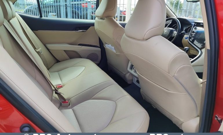 
								Toyota Camry 2.5 Hybrid Automatas 2019 full									