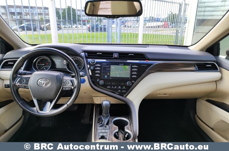 Toyota Camry 2.5 Hybrid Automatas 2019