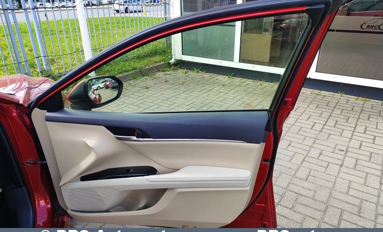 
								Toyota Camry 2.5 Hybrid Automatas 2019 full									