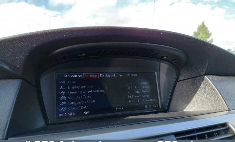 
								BMW 530 d Touring Automatas 2004 full									