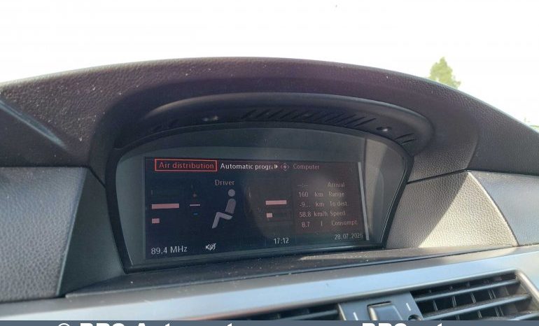 
								BMW 530 d Touring Automatas 2004 full									
