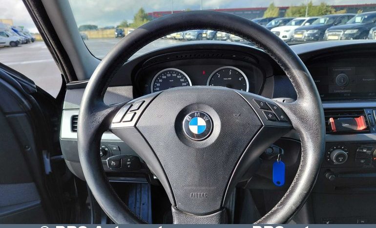 
								BMW 530 d Touring Automatas 2004 full									