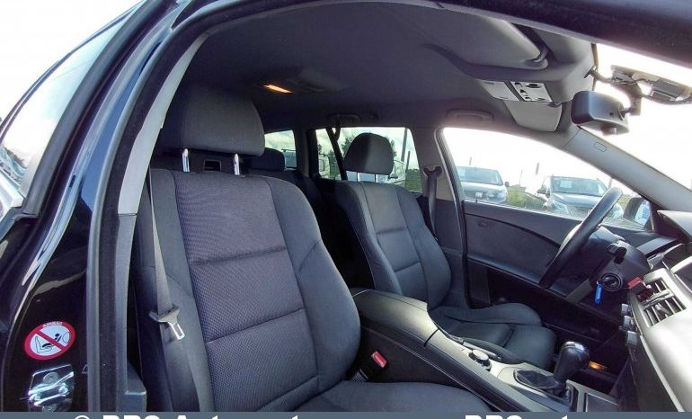 
								BMW 530 d Touring Automatas 2004 full									
