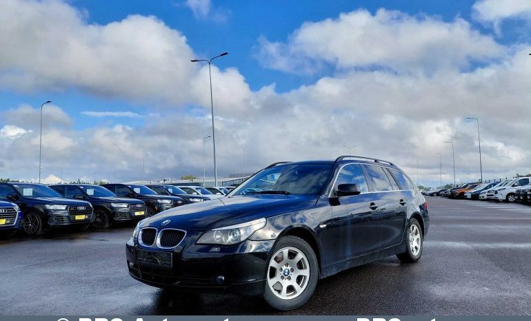 
								BMW 530 d Touring Automatas 2004 full									