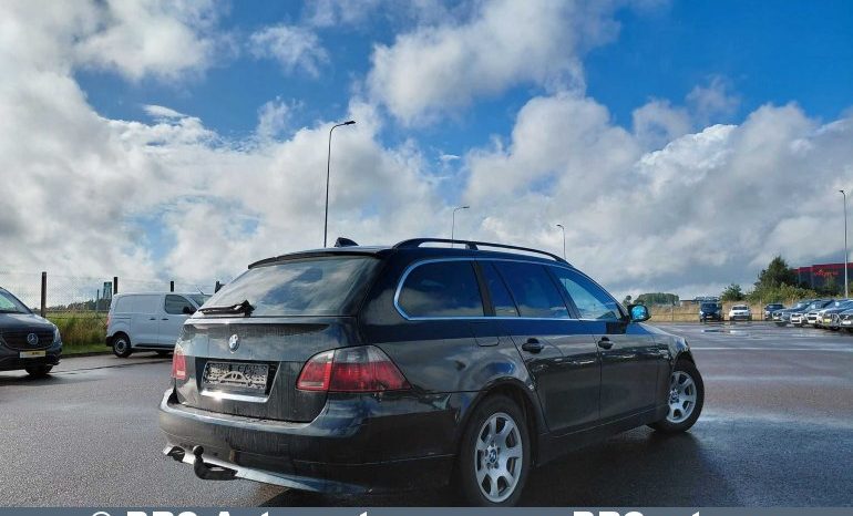 
								BMW 530 d Touring Automatas 2004 full									