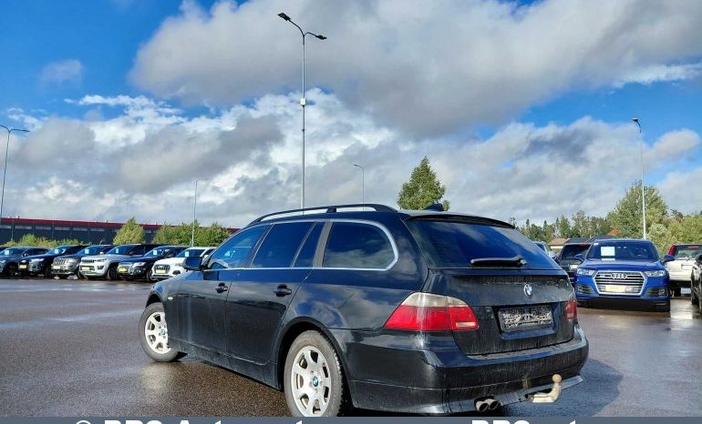 
								BMW 530 d Touring Automatas 2004 full									