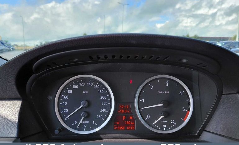 
								BMW 530 d Touring Automatas 2004 full									