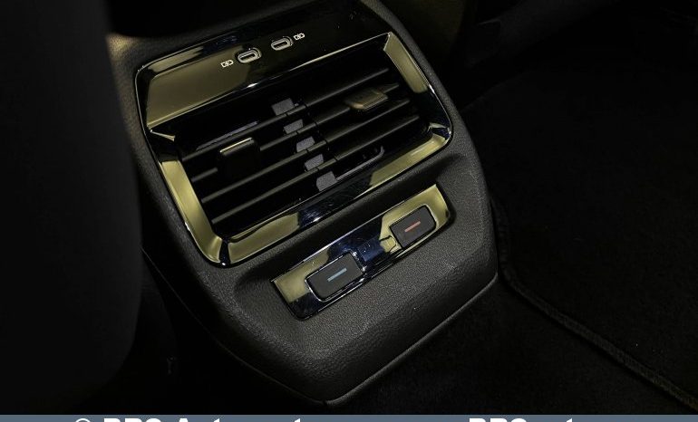 
								Volkswagen ID.4 1ST Pro 150kW 2021 full									