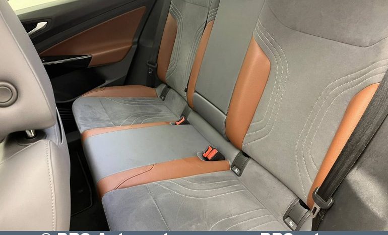 
								Volkswagen ID.4 1ST Pro 150kW 2021 full									