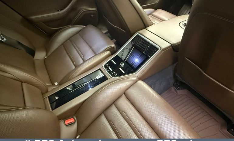 
								Porsche Panamera Turbo Automatas 2018 full									