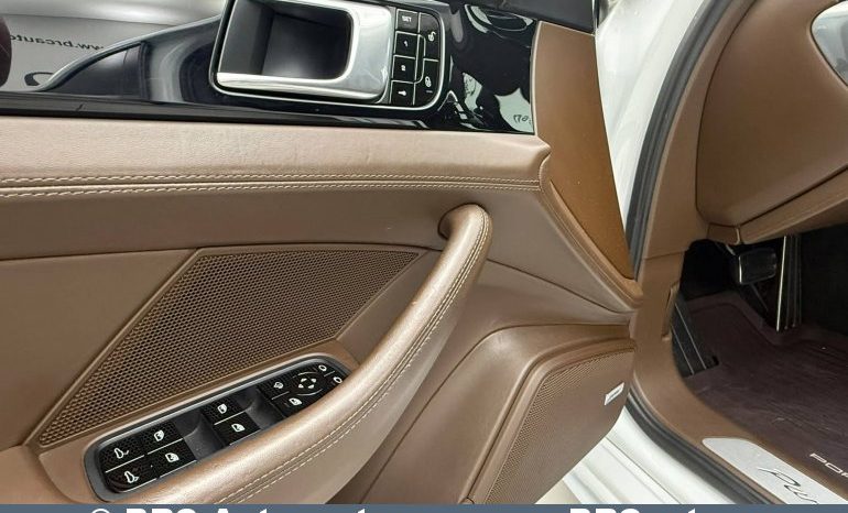 
								Porsche Panamera Turbo Automatas 2018 full									