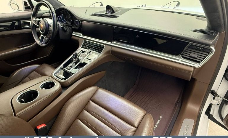 
								Porsche Panamera Turbo Automatas 2018 full									