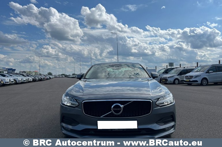 Volvo S90 T5 Momentum Luxury 2017