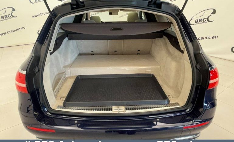 
								Mercedes-Benz E 300 2.0 DE Automatas 2019 full									