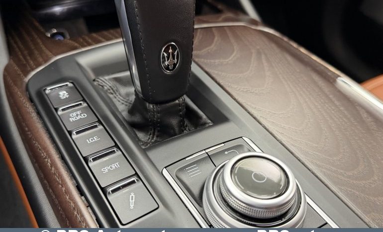 
								Maserati Levante 3.0 Q4 Automatas 2019 full									