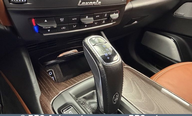 
								Maserati Levante 3.0 Q4 Automatas 2019 full									