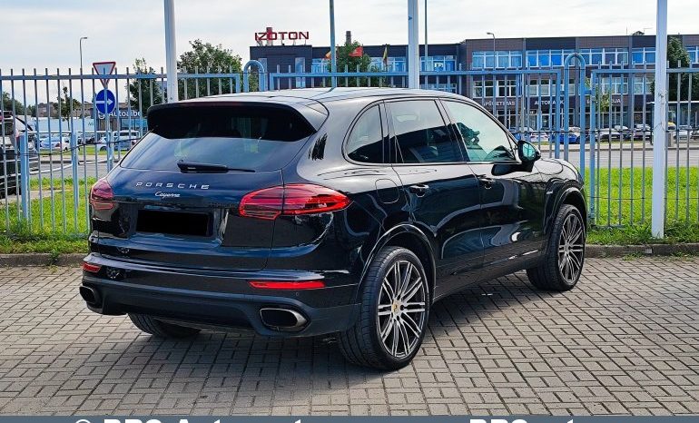 
								Porsche Cayenne 3.0 diesel V6 Automatas 2016 full									