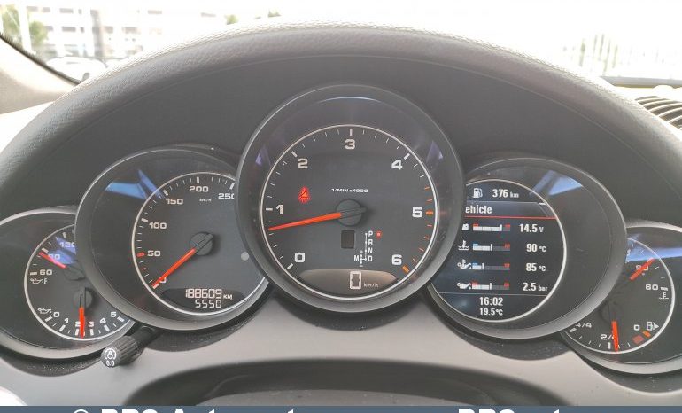 
								Porsche Cayenne 3.0 diesel V6 Automatas 2016 full									
