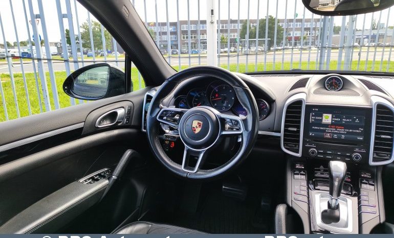 
								Porsche Cayenne 3.0 diesel V6 Automatas 2016 full									